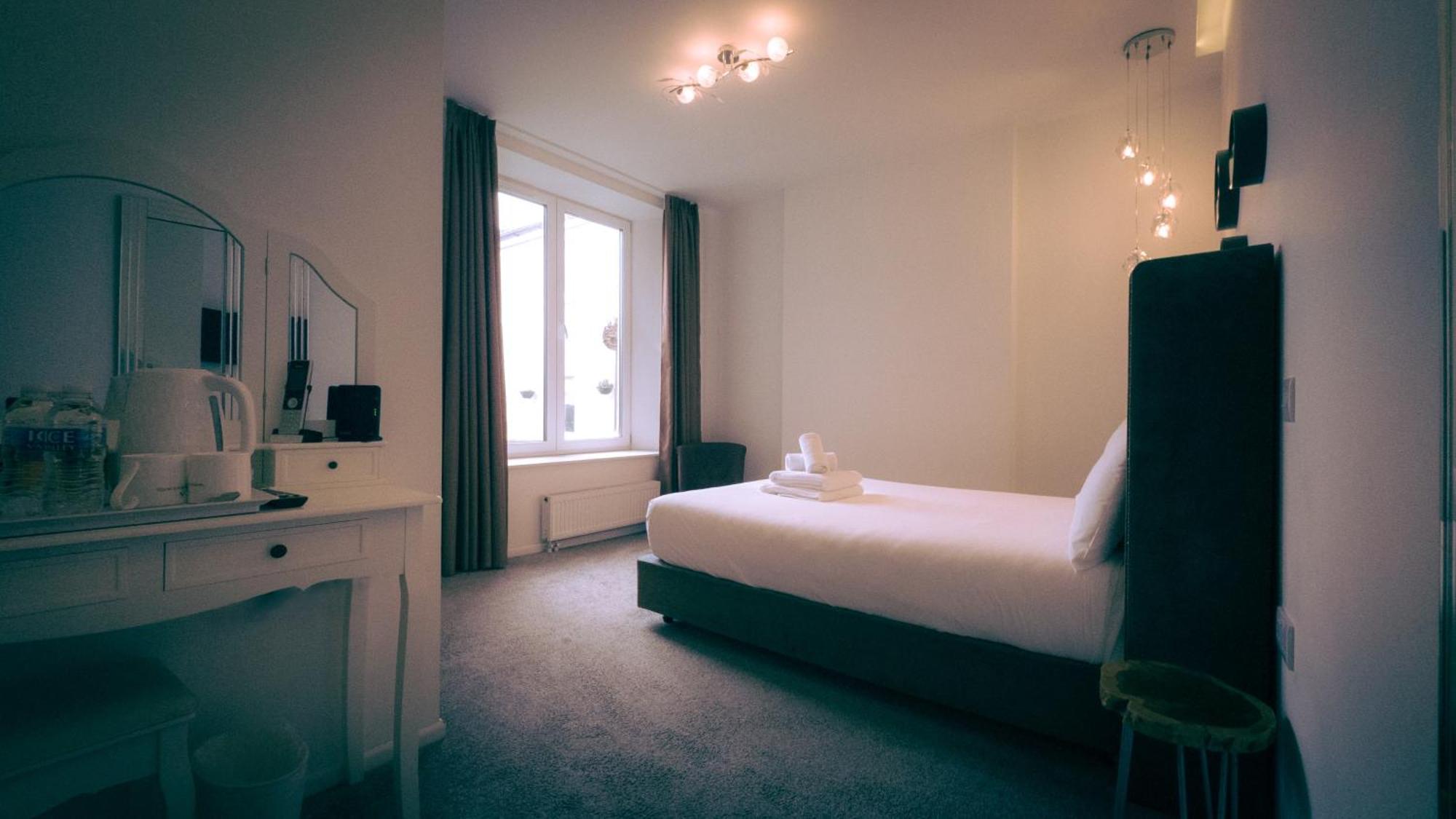 Oyo Newquay Beach Hotel エクステリア 写真