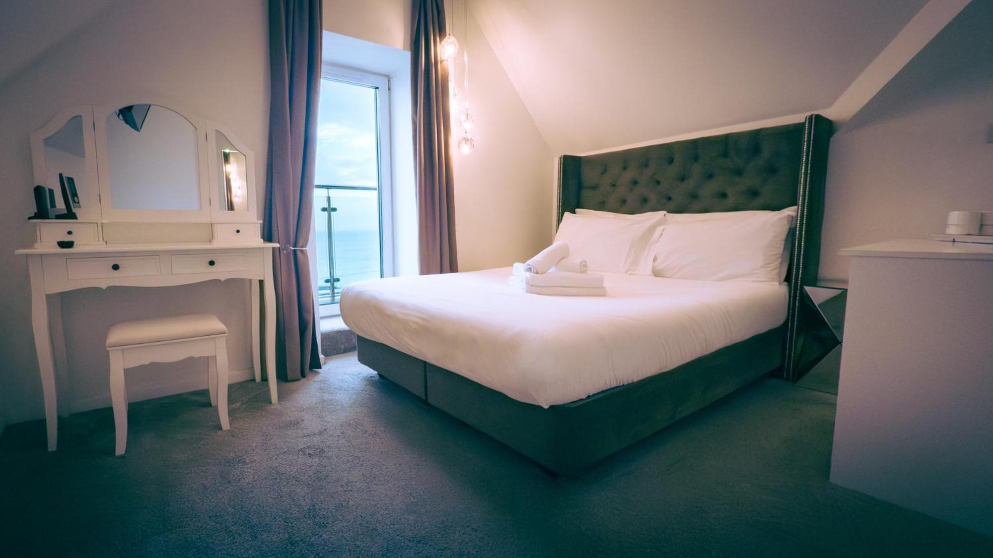Oyo Newquay Beach Hotel エクステリア 写真